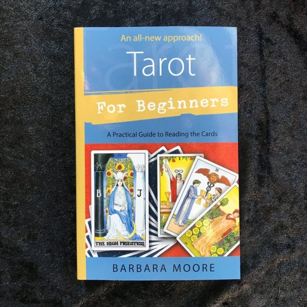 sách về Tarot bạn nên sở hữu